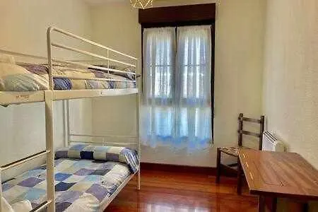 Txiripa Etxea , Piso Centrico En Casco Antiguo. Апартаменты Бермео